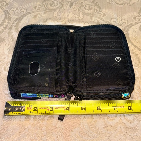 Vera Bradley x Disney Mickey’s Paisley Celebration All In One Wristlet Wallet - Picture 14 of 16